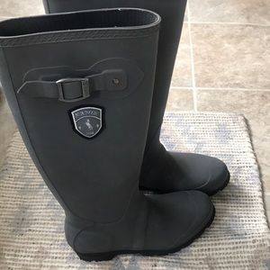 Kamik “Jennifer” Rain/Winter Boots Size 7
